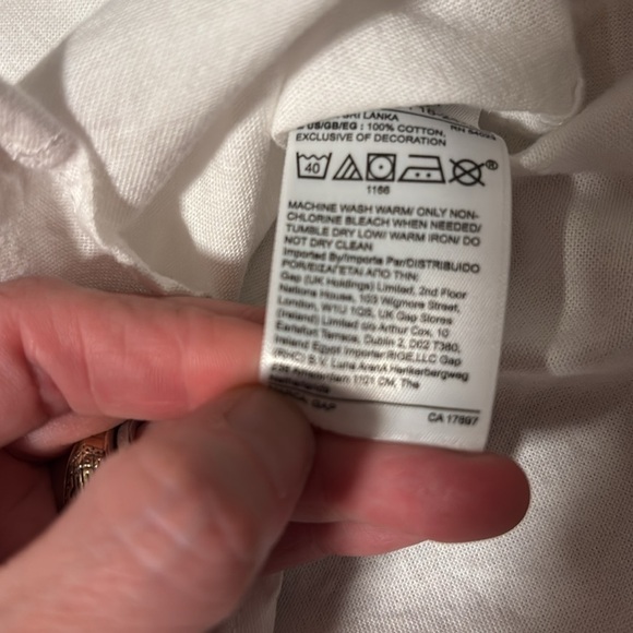 Baby GAP 18-24mo Tdlr White Button Down Shirt- Extremely Classy! Exclt Condition - Picture 6 of 8